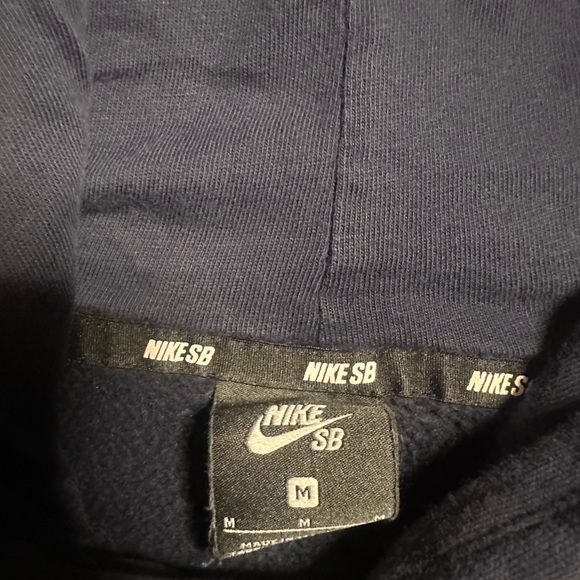 Nike SB Hoodie - Picture 3 of 3
